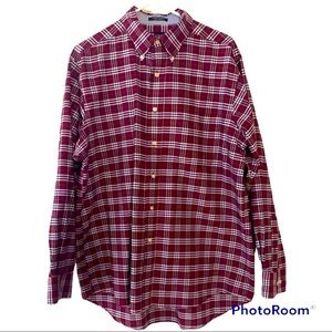 Chaps Men’s Classic Fit Plaid Oxford Shirt